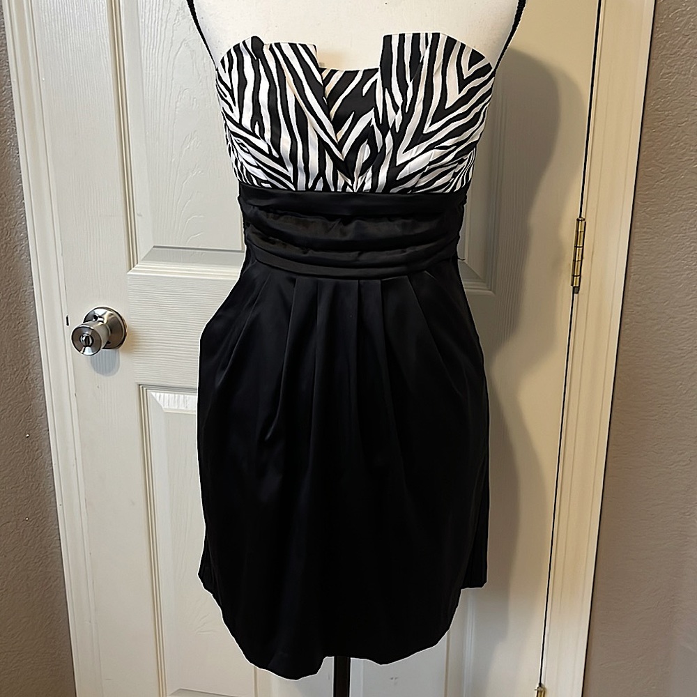 Strapless cocktail dress size 7